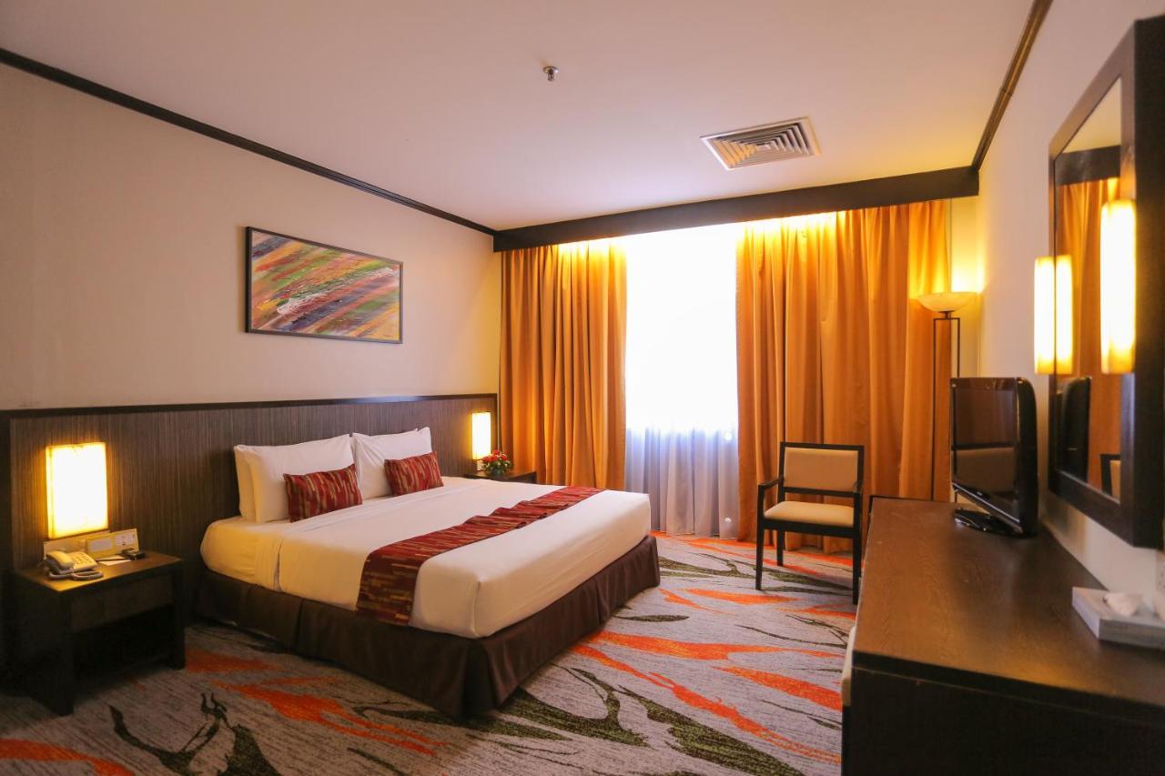 Espira Sri Petaling Hotel Kuala Lumpur Exterior photo