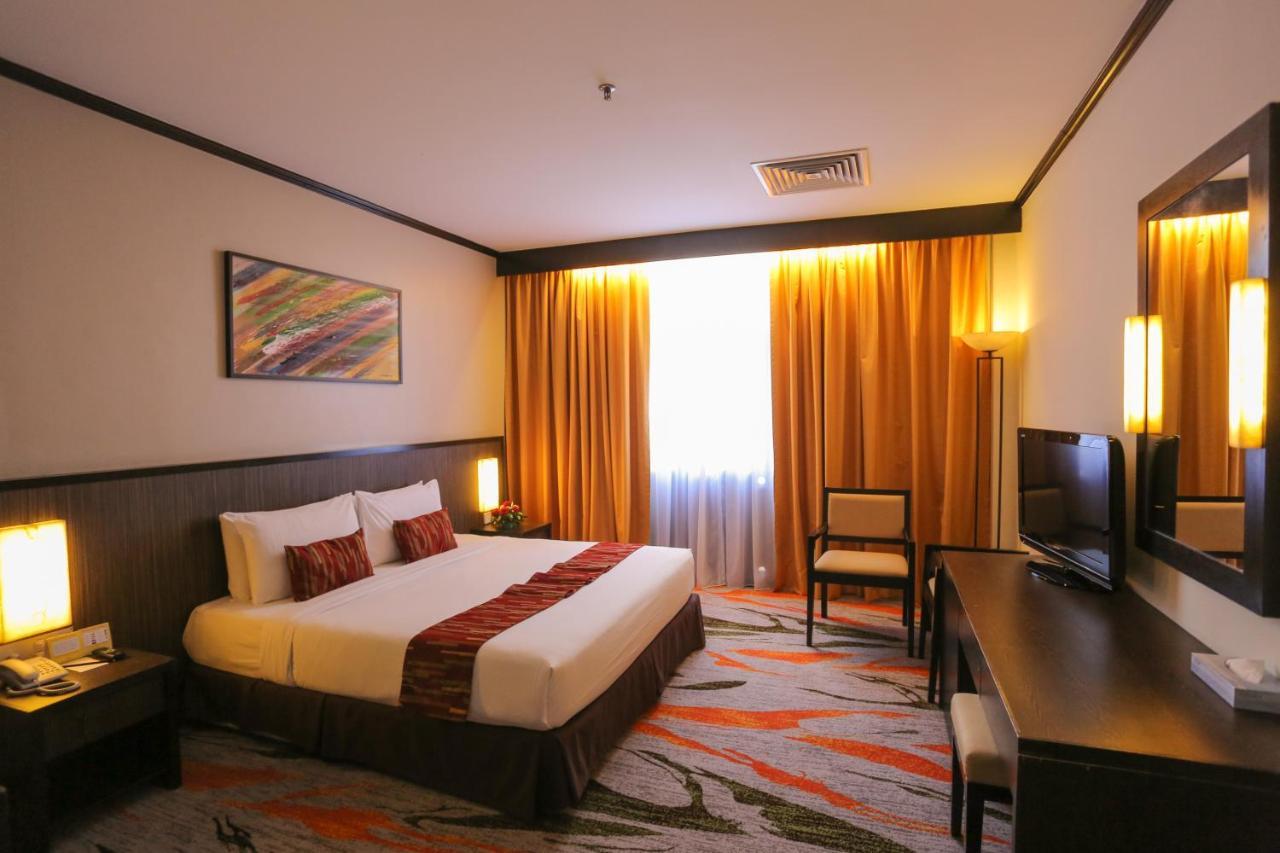 Espira Sri Petaling Hotel Kuala Lumpur Exterior photo