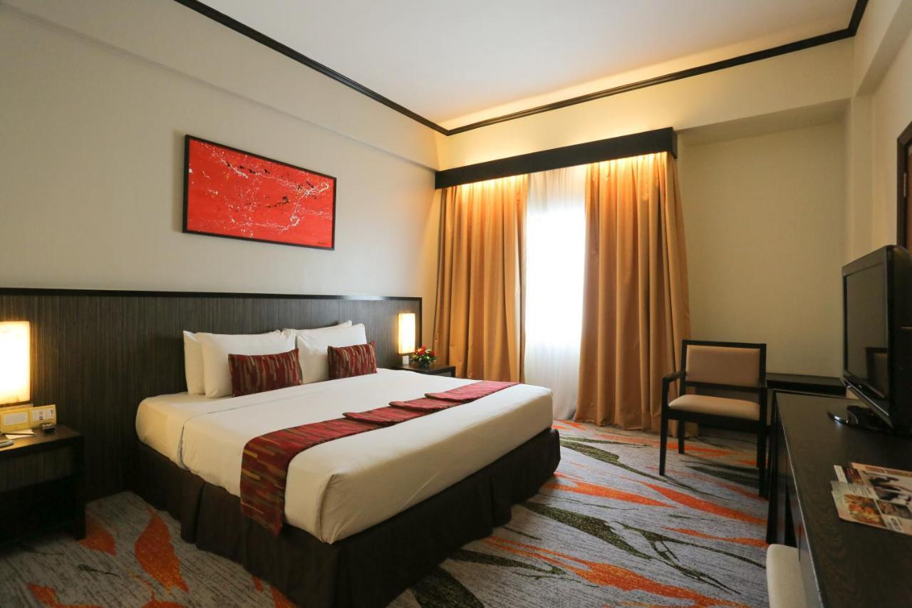 Espira Sri Petaling Hotel Kuala Lumpur Exterior photo
